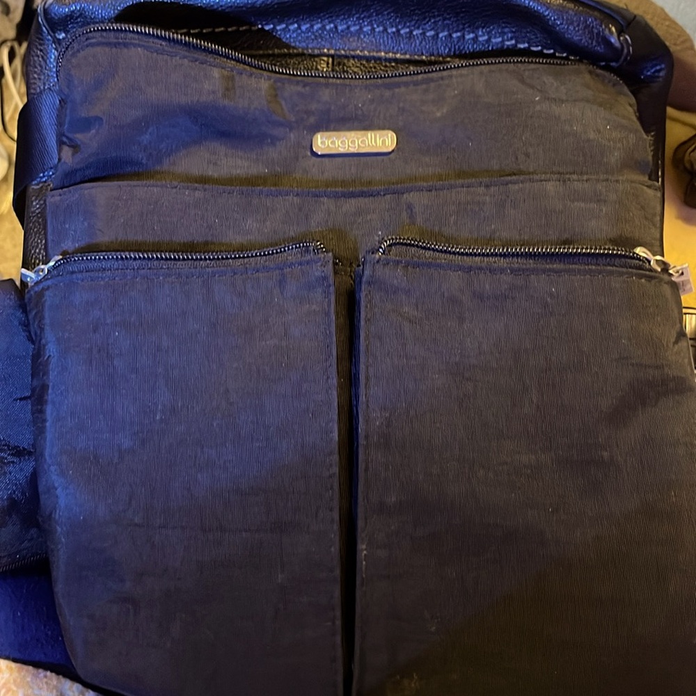 Crossbody bag